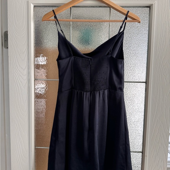 Gorgeous EUC Aritzia ‘Sunday Best’ a-line dress - Picture 4 of 6